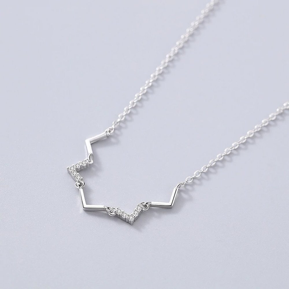 NEW 925 Sterling Silver Diamond Wave Necklace - Picture 2 of 12